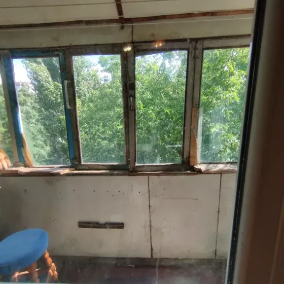 Продам 2кв. 2 Бирюзова, рядом поликлиника Донецк