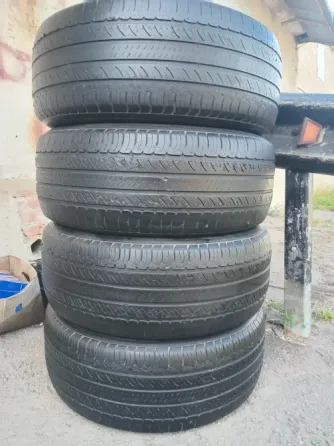 Продаю комплект резины 265 60 18 Донецк