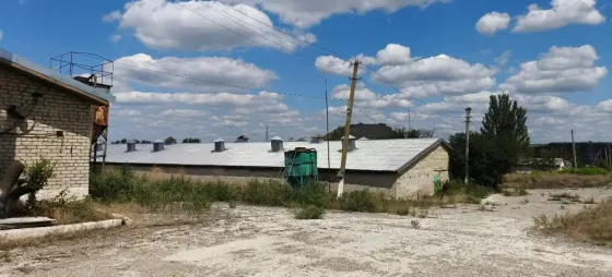 Продам птицеводческий комплекс. Зугрэс