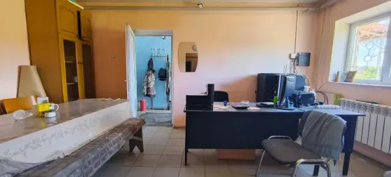 Продам птицеводческий комплекс. Зугрэс