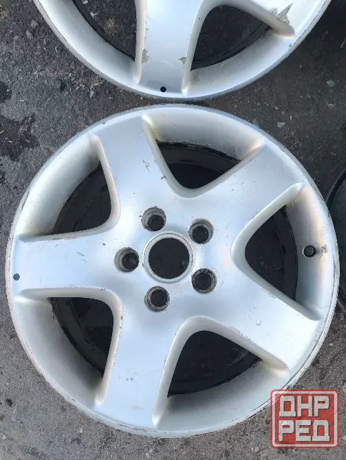 Продам комплект оригинальных литых дисков Volkswagen Ronal Германия Макеевка - изображение 4