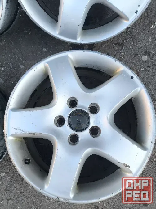 Продам комплект оригинальных литых дисков Volkswagen Ronal Германия Макеевка - изображение 3
