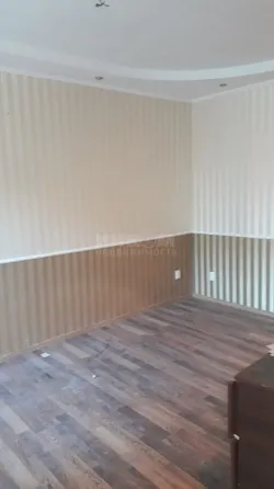 Продам 1к ул. Челюскинцев 18 Центр Луганск
