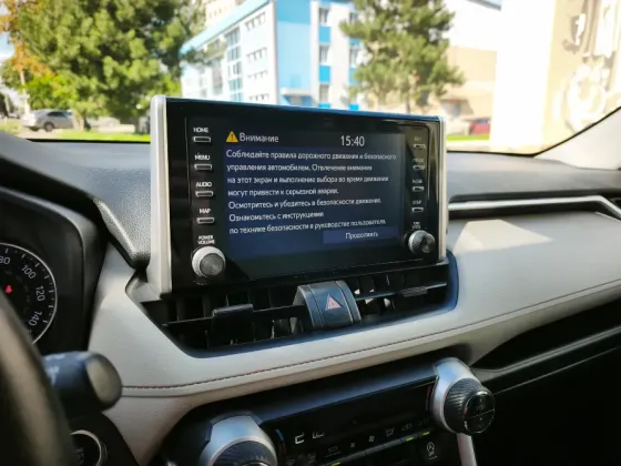 Продам Toyota RAV4 2019 Идеальное состояния Макеевка