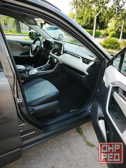 Продам Toyota RAV4 2019 Идеальное состояния Макеевка - изображение 7