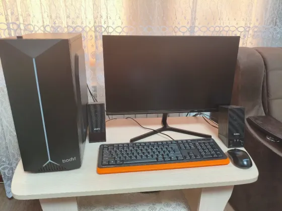 Продам компьютер с монитором Макеевка