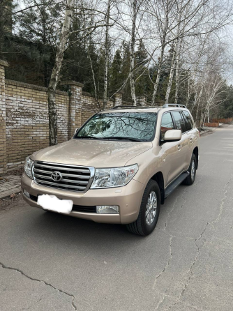 Продажа Toyota Land Cruiser 200 2009год Донецк