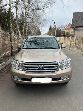 Продажа Toyota Land Cruiser 200 2009год Донецк