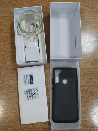Redmi Note 8 4/128 черный отличное состояние Донецк