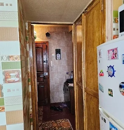 Продам 1к.кв. Брежневка. Петровский р-н. Ориентир Трест. ул.Петровского. Донецк