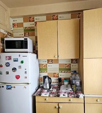 Продам 1к.кв. Брежневка. Петровский р-н. Ориентир Трест. ул.Петровского. Донецк