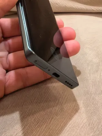 Realme gt 6 12/256 гб полный комплект Зугрэс