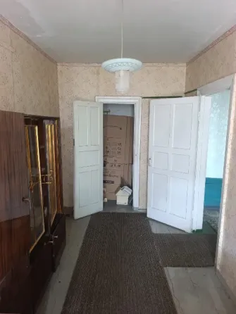 Продам 2ком Ильича 98 Донецк