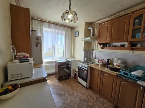 Продам 2-х комнатную квартиру Гвардейка центр ул. Чубаря Макеевка