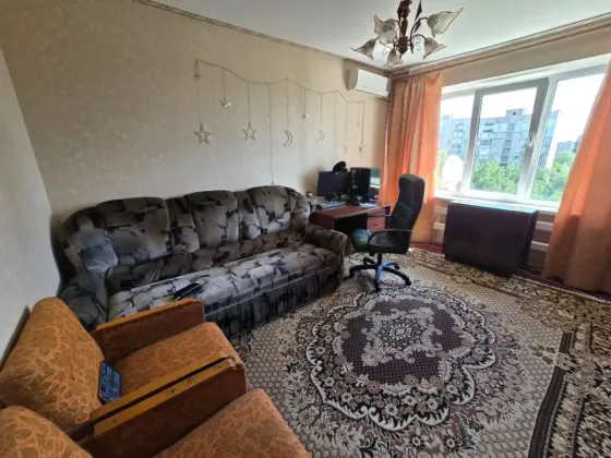 Продам 2-х комнатную квартиру Гвардейка центр ул. Чубаря Макеевка