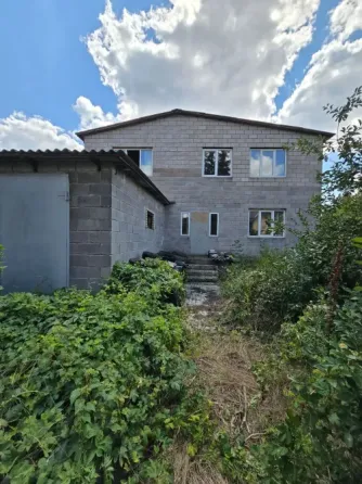Продам 2-хуровневый газифицированный дом (новострой) , в центре Гвардейки Макеевка