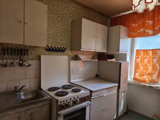 Продам 2-х ком.кв. Текстильщик. ул. Петровского. Рядом рынок. Донецк