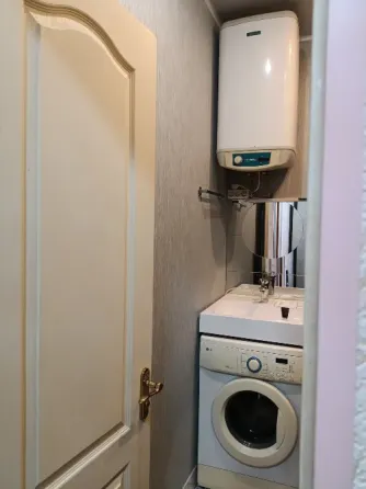 Продам 3х+ парковка+ участок. Донецк