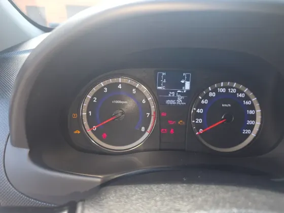Продам HYUNDAI ACCENT 2018г.в. Донецк