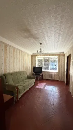 Продам 3-х комнатную квартиру Шахтерск