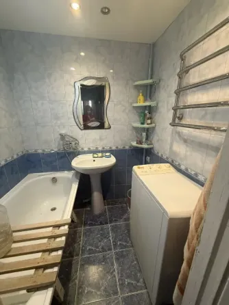 Продам 2ком Текстильщик 92 школа Донецк