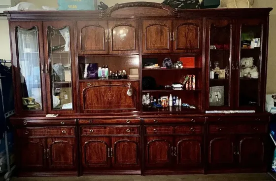 Продам итальянскую стенку для гостиной Донецк