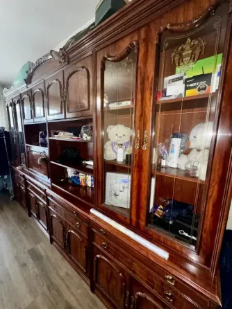 Продам итальянскую стенку для гостиной Донецк