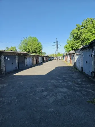 Продам капитальный гараж Донецк