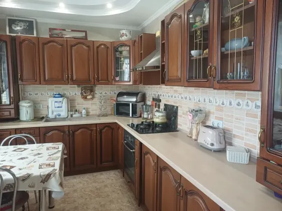 Продам 3-х комн. квартиру, Донской Донецк
