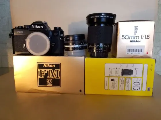 Пленочный фотоаппарат Nikon FM2 и два объектива : Nikon F 50mm, f/1.8; Soligor 28-105mm, f/3,5x4,5mm Донецк