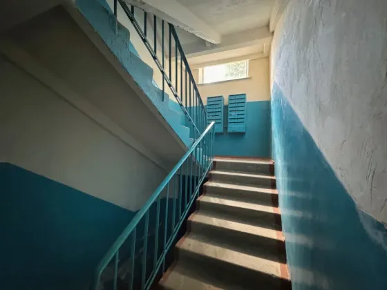 2-к. квартира 42 м² по адресу - г. Ясиноватая, мкр. Зорька, 1/5 эт. Ясиноватая