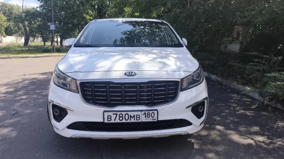 Kia Carnival 3. 2019 год. Находится в Донецке. Донецк