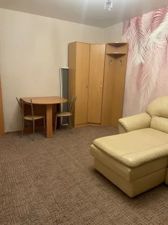 Сдаётся однокомнатная квартира в Ленинском районе Донецк