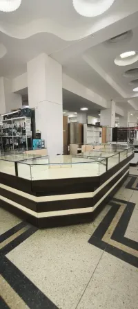 Сдаются в аренду торговые площади (островки), Цум 1-й этаж Площадь 5 кв м и 15 кв м Донецк