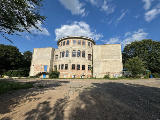 Продажа Гостинично-ресторанного Бизнеса Под Ремонт на Донецком Море (Бывшая База Ск Металлург) Донецк