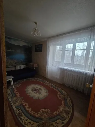 Срочно 2к.кв. Макеевка, б. 8-го сентября магазин Амбар Макеевка