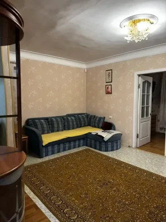 сдам 2-х комнатную квартиру в кировском р-не, ул. островского Донецк
