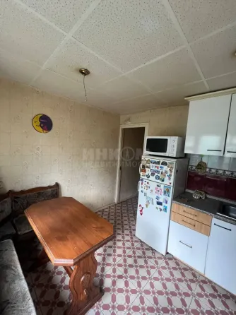 Продам 3к ул. Градусова 8 Луганск