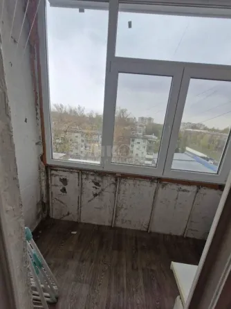 Продам 3к кв. Комарова с а.о. Луганск