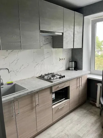 Продам 1к ул. Березовая 53 рн. Молодежного Луганск