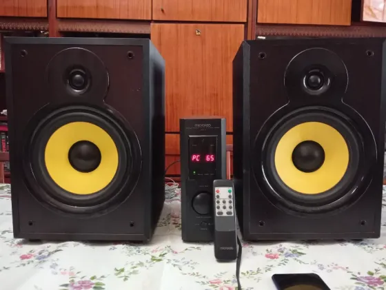 Продам колонки Microlab pro3 Донецк
