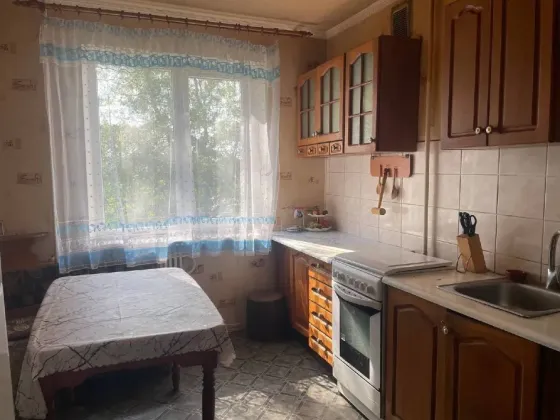 Предлагается на продажу 3-хкомнатная квартира в Киевском районе! По ул. Политбойцов! Донецк