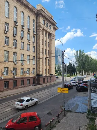 Продам 2 к квартиру на площади Ленина в Донецке Донецк