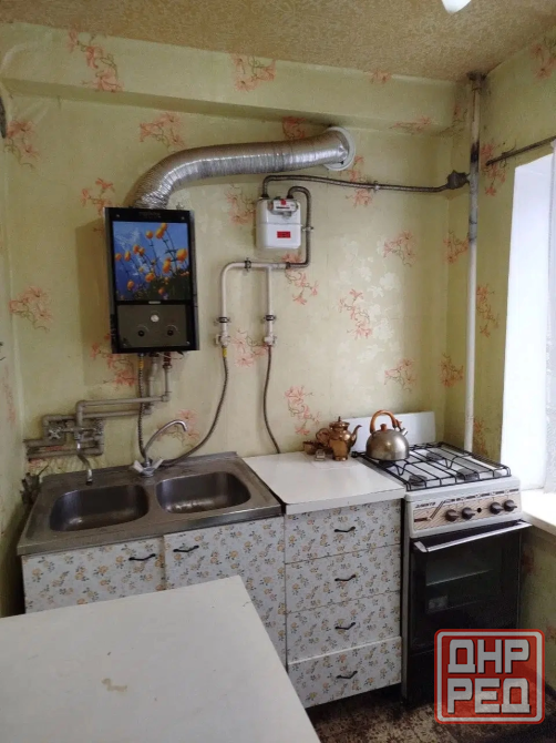 Продажа 1 квартиры Макеевка Ханженково Больничный городок Макеевка - изображение 1