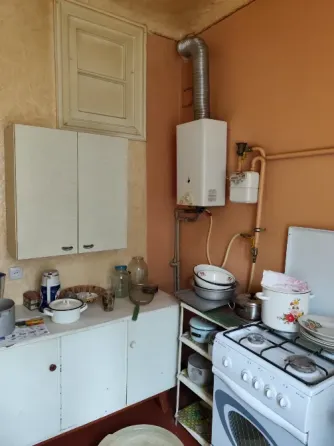 Продам 2-х комнатную квартиру в Пролетарском районе ( Сталинка). Донецк