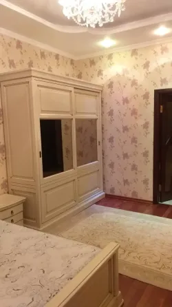 Сдаётся трёх комнатная квартира Замковый Донецк