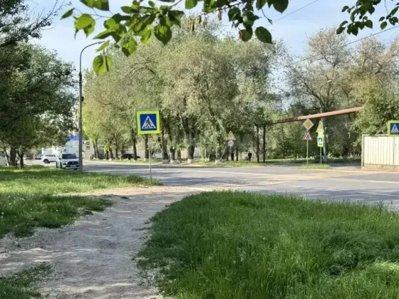 Участок 8 сот. ул. Смоленская 82 Луганск