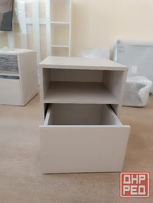 Тумбы прикроватные 2 шт 400*400*450 Направляющие телескопические без доводчика. Донецк - изображение 1