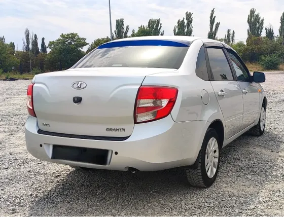 LADA Granta 1.6 AT, 2013, 111 000 км Донецк