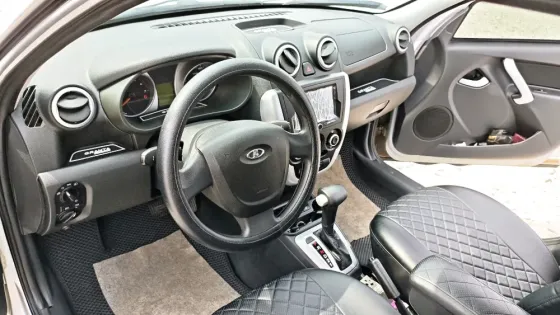 LADA Granta 1.6 AT, 2013, 111 000 км Донецк